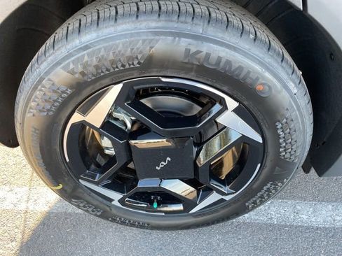 New 2026 Kia Sportage EX w/ EX Panorama Roof Package image 12