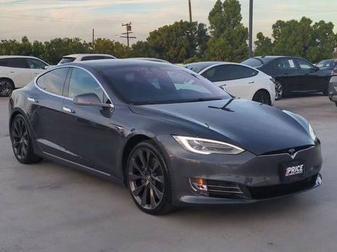 Used 2020 Tesla Model S Long Range image 3