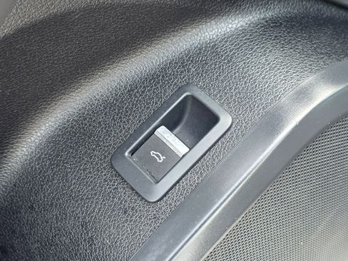 Used 2021 Audi Q5 Premium Plus image 34