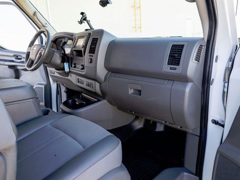 Used 2019 Nissan NV 2500 SV w/ Navigation Package image 12