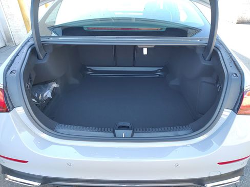 Used 2025 Mercedes-Benz E 350 Sedan image 51