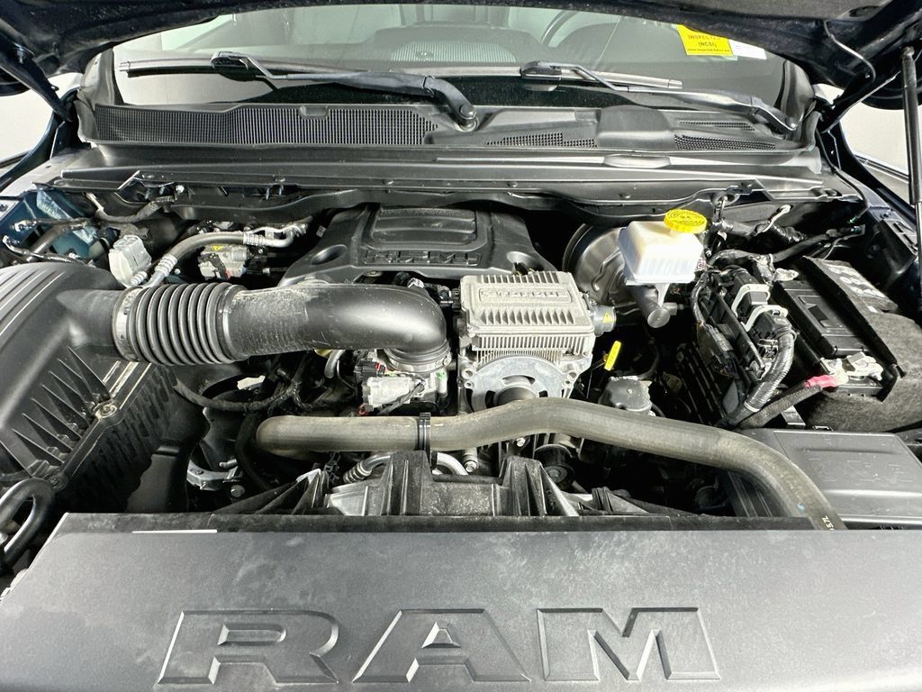 Used 2023 RAM 1500 Big Horn AWD/4WD image 32