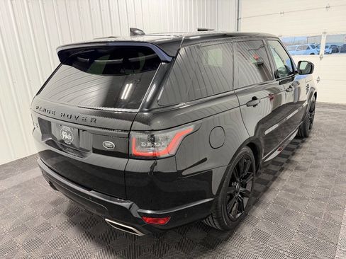 Used 2019 Land Rover Range Rover Sport HST image 3