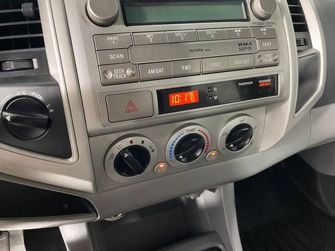 Used 2011 Toyota Tacoma 4x4 Double Cab image 8