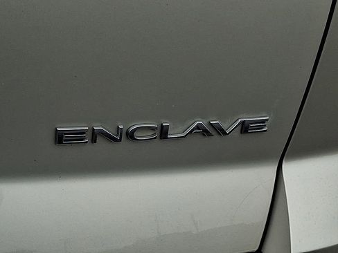 Used 2016 Buick Enclave Premium image 30