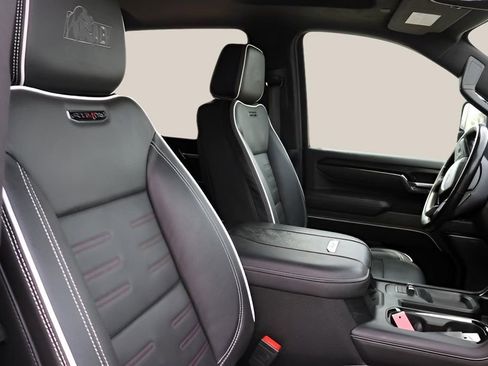 Used 2024 GMC Sierra 2500 AT4X w/ AT4X AEV Edition image 21