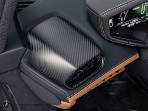 Used 2024 Lamborghini Huracan Tecnica RWD image 25