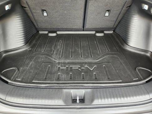 Used 2025 Honda HR-V LX image 30