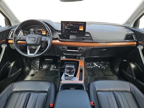 Used 2023 Audi Q5 2.0T Premium Plus w/ Premium Plus Package AWD/4WD image 9