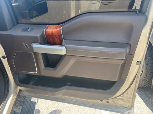 Used 2018 Ford F150 King Ranch w/ Equipment Group 601A Luxury RWD image 6