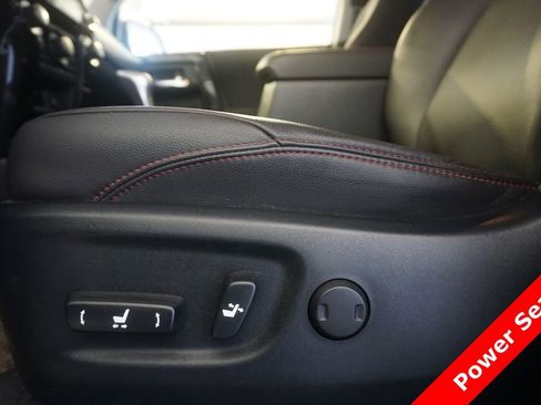Used 2023 Toyota 4Runner TRD Off-Road Premium w/ Moonroof Package AWD/4WD image 6