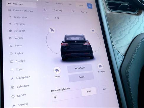 Used 2018 Tesla Model X 100D image 31