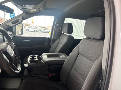 Used 2023 GMC Sierra 2500 Pro image 9