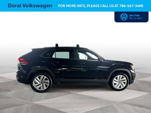 Certified 2023 Volkswagen Atlas Cross Sport SE FWD image 9