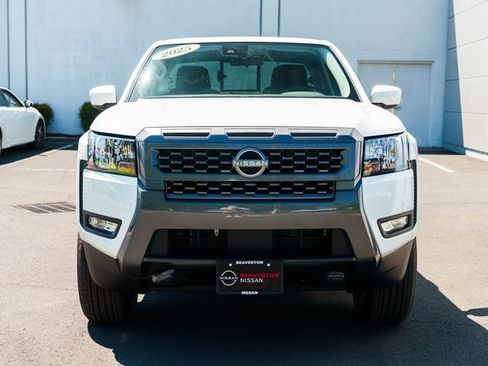 New 2025 Nissan Frontier SV w/ SV Convenience Package image 2