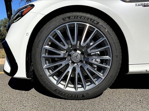 New 2026 Mercedes-Benz E 53 AMG e 4MATIC Sedan image 12