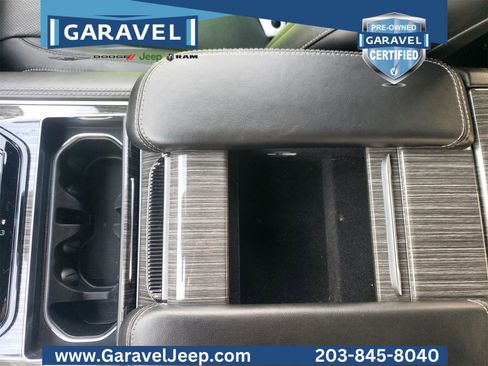 Used 2022 Jeep Wagoneer Series III w/ Premium Group I image 16