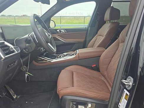 Used 2026 BMW X7 xDrive40i image 3
