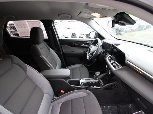 Used 2024 Chevrolet TrailBlazer LT w/ Convenience Package image 19