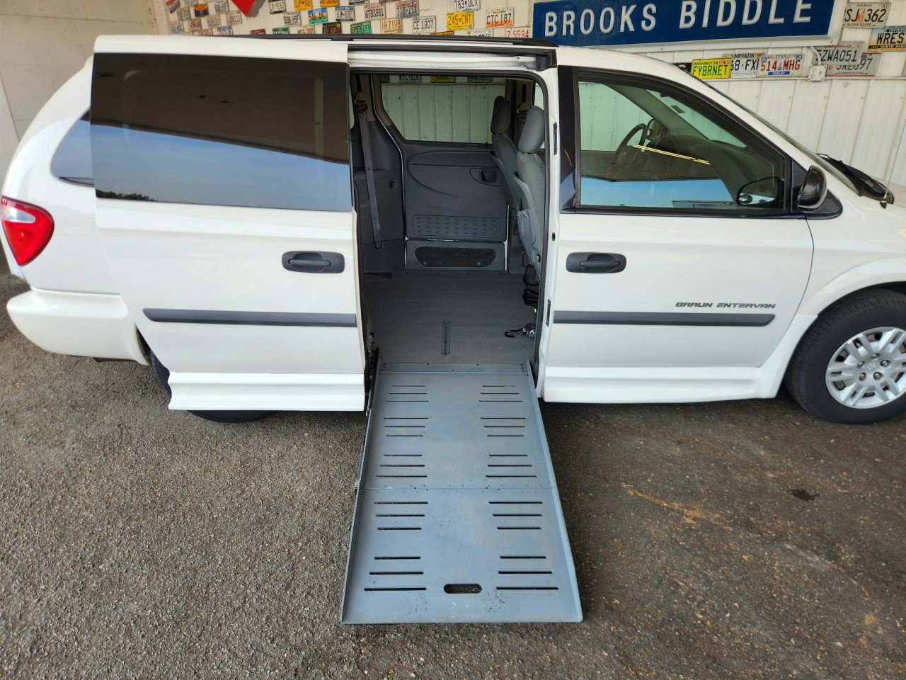 Used 2007 Dodge Grand Caravan SE w/ Popular Equipment Group I FWD image 6