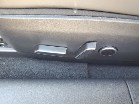 Used 2023 Tesla Model 3 Standard Range image 13