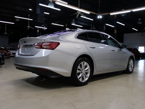 Used 2019 Chevrolet Malibu LT image 4