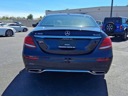 Used 2020 Mercedes-Benz E 350 4MATIC Sedan image 5