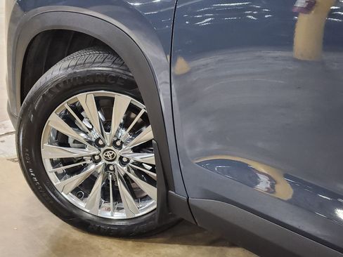 Used 2024 Toyota Grand Highlander Platinum image 23