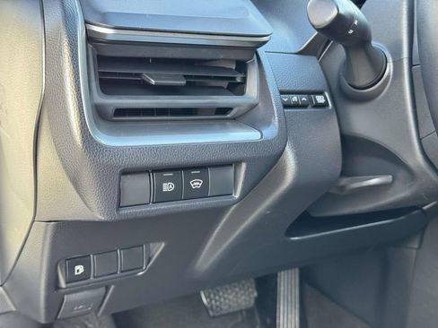 Used 2024 Toyota Prius LE image 10