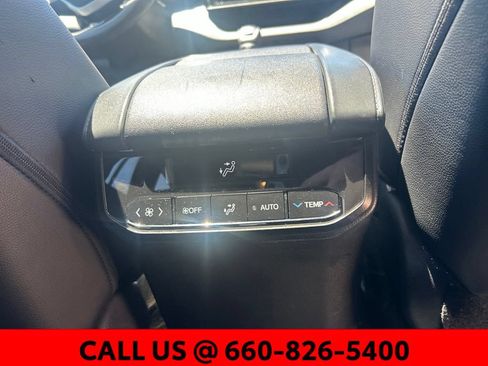 Used 2025 Toyota Highlander XSE AWD/4WD image 9