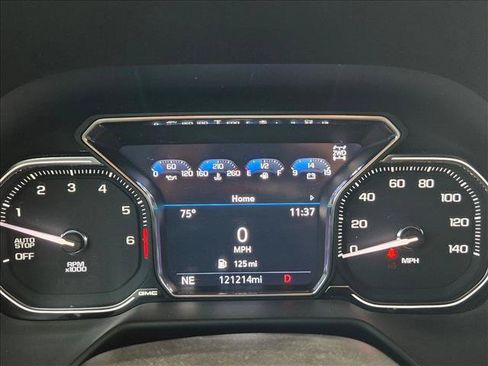 Used 2021 GMC Yukon XL SLE w/ Gmc Pro Safety Plus Package AWD/4WD image 9