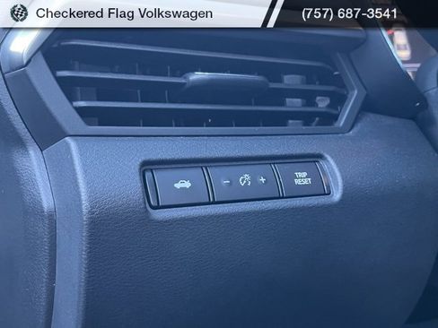 Used 2022 Nissan Altima 2.5 SR w/ Midnight Edition Package image 16