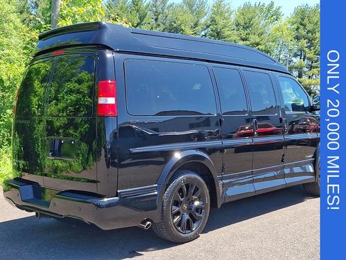 Certified 2023 Chevrolet Express 2500 RWD image 6