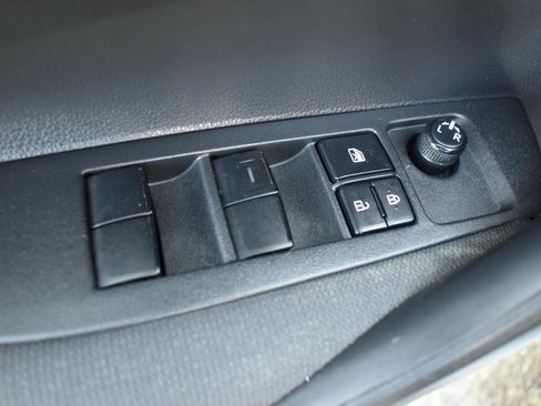 Used 2022 Toyota Corolla LE image 38