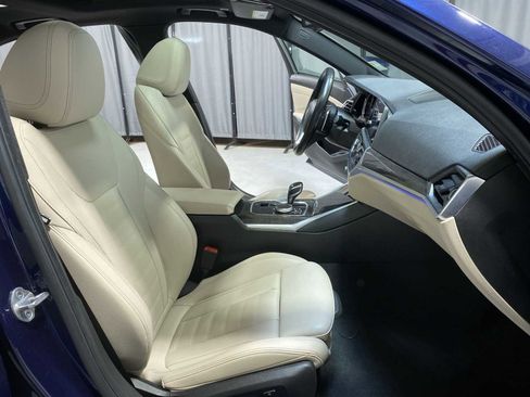 Used 2020 BMW 330i xDrive Sedan w/ Convenience Package image 14