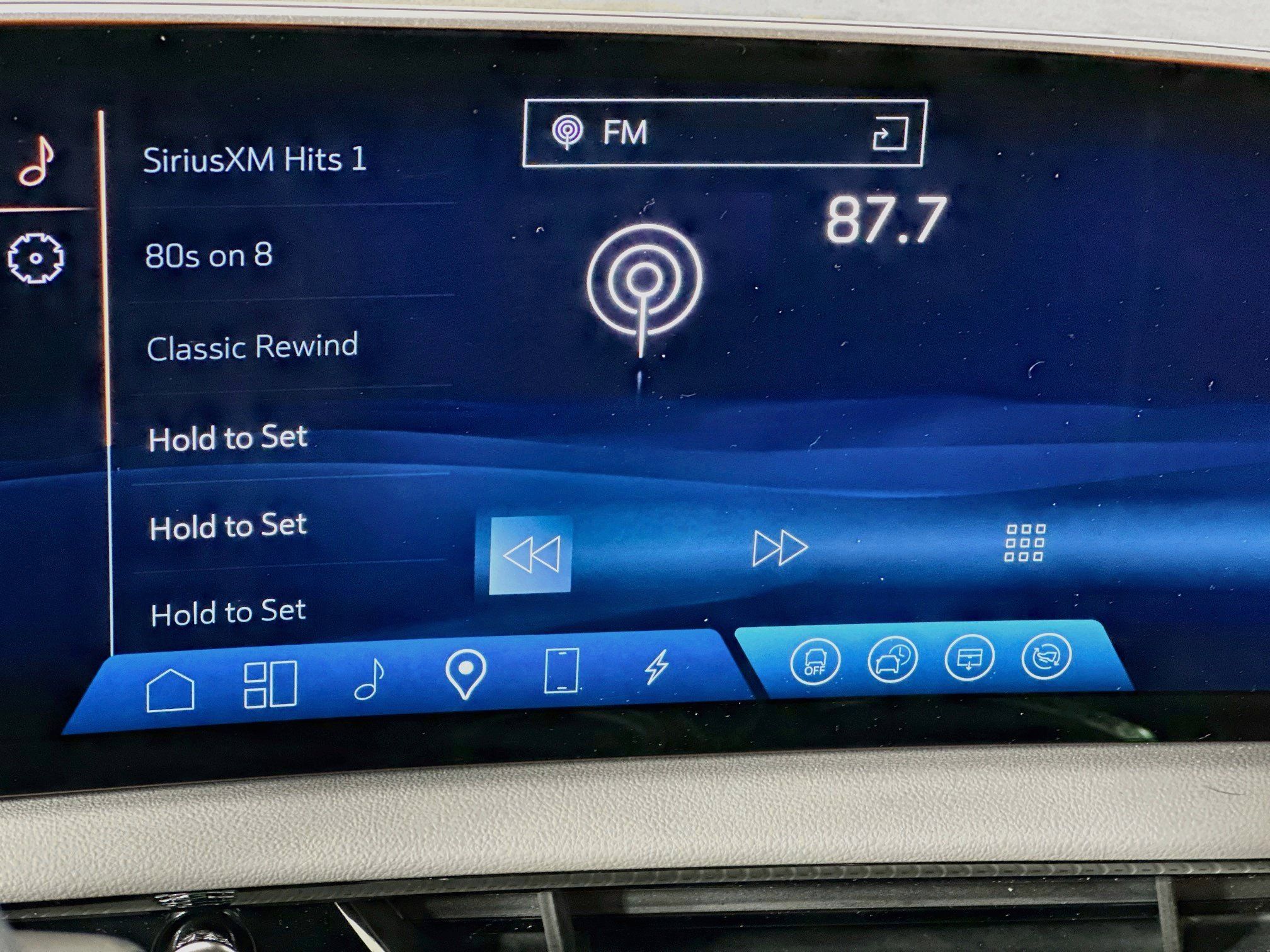 Used 2025 Cadillac Optiq Sport 2 AWD/4WD image 21