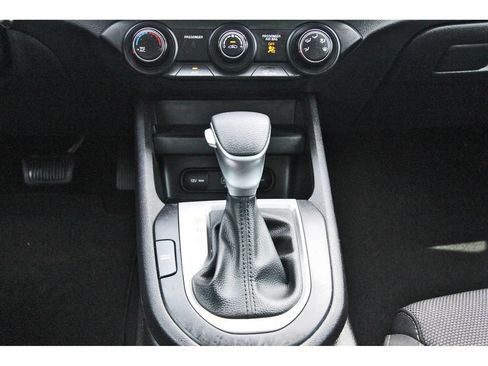 Used 2023 Kia Forte LX FWD image 29