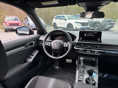 Used 2026 Honda Civic Sport image 31
