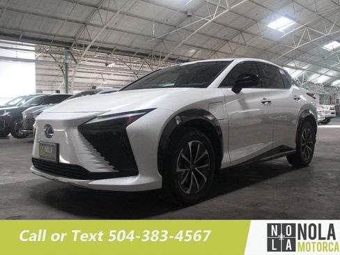 Used 2025 Lexus RZ 300e w/ Accessory Package (Z1) image 1