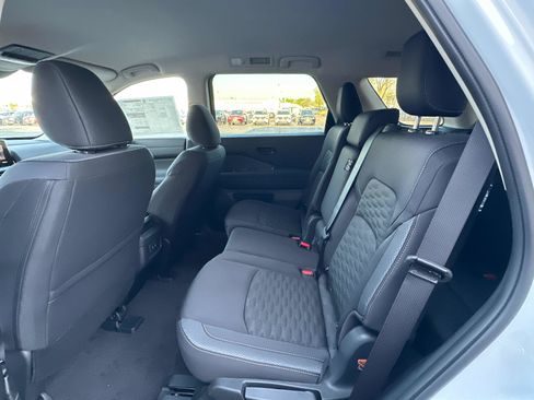 New 2026 Nissan Pathfinder SV AWD/4WD image 29