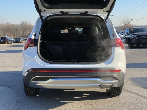 Used 2023 Hyundai Santa Fe SEL w/ Premium Package image 7