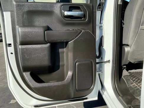 Used 2024 Chevrolet Silverado 2500 Custom w/ Custom Value Package image 28