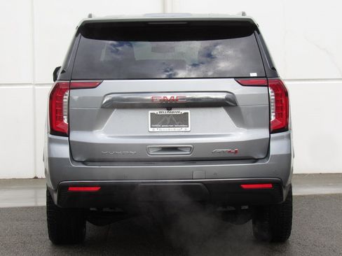 Used 2023 GMC Yukon XL AT4 w/ AT4 Premium Package image 7