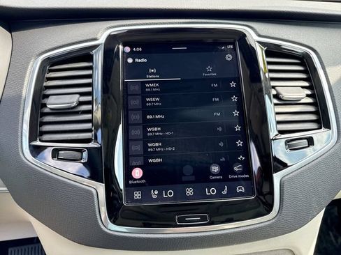 Certified 2025 Volvo XC90 T8 Plus w/ Protection Package AWD/4WD image 15