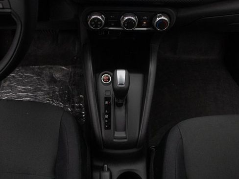 New 2025 Nissan Kicks Play S image 22