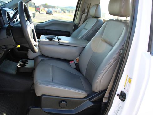Used 2017 Ford F250 XL w/ Snow Plow Prep Package AWD/4WD image 11