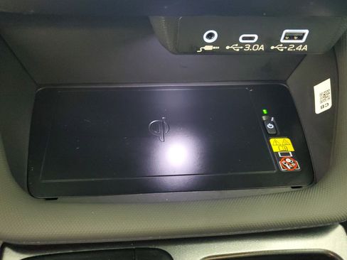 Used 2026 Subaru Forester Premium image 19