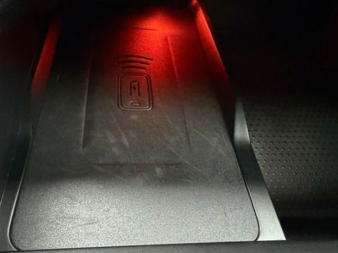 Used 2023 BMW X6 xDrive40i w/ M Sport Package image 59