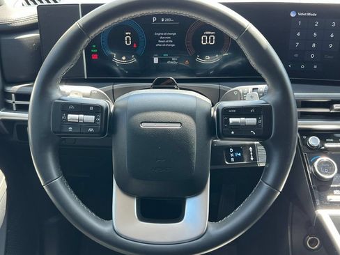 Used 2025 Hyundai Santa Fe SEL FWD image 14