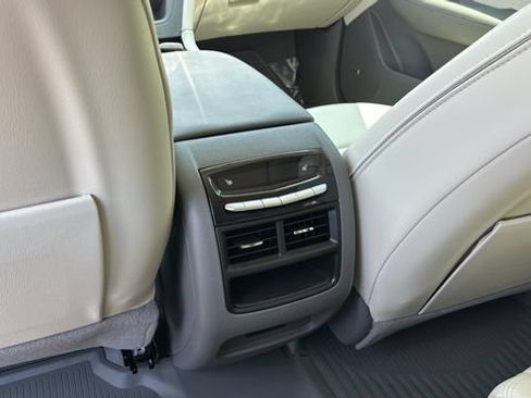 Used 2025 Cadillac XT5 Premium Luxury w/ Technology Package FWD image 21